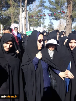 شرکت در راهپیمایی 22 بهمن 