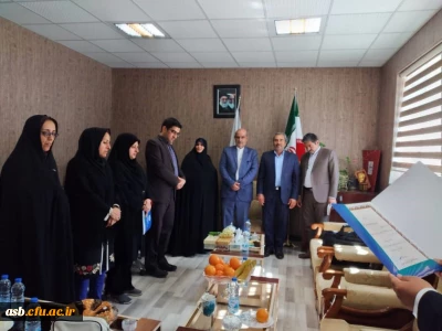 تقدیر از خیرین حامی دانشگاه فرهنگیان پردیس امام سجاد(ع) بیرجند؛خانم ها طاهره نوابی و مریم نقاش ؛توسط مدیرکل محترم امور مالی و ذیحسابی دانشگاه فرهنگیان  دکتر مرتضی چناری