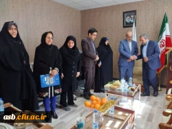 تقدیر از خیرین حامی دانشگاه فرهنگیان پردیس امام سجاد(ع) بیرجند؛خانم ها طاهره نوابی و مریم نقاش ؛توسط مدیرکل محترم امور مالی و ذیحسابی دانشگاه فرهنگیان  دکتر مرتضی چناری 3