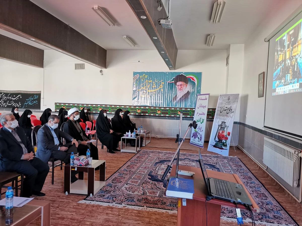 صبح روز 29 شهریور 1399، همزمان با سراسر کشور، مراسم آغاز سال تحصیلی 1400-1399 در پردیس امام سجاد(ع) برگزار شد. 4