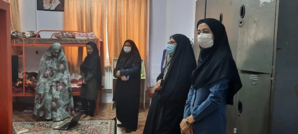 بازدید خانم هلال بیرجندی عضو شورای شهر بیرجند از سراهای دانشجویی 2
