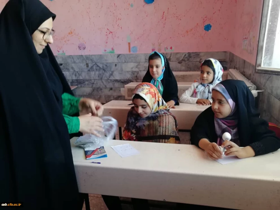 حضور دانشجویان دختر و پسر در اردوهای جهادی 3