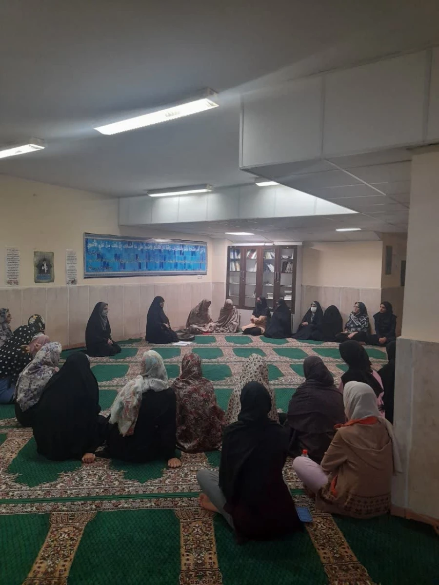 برگزاری دورهمی های دخترانه با موضوع عوامل نرسیدن به اهداف بلند  4