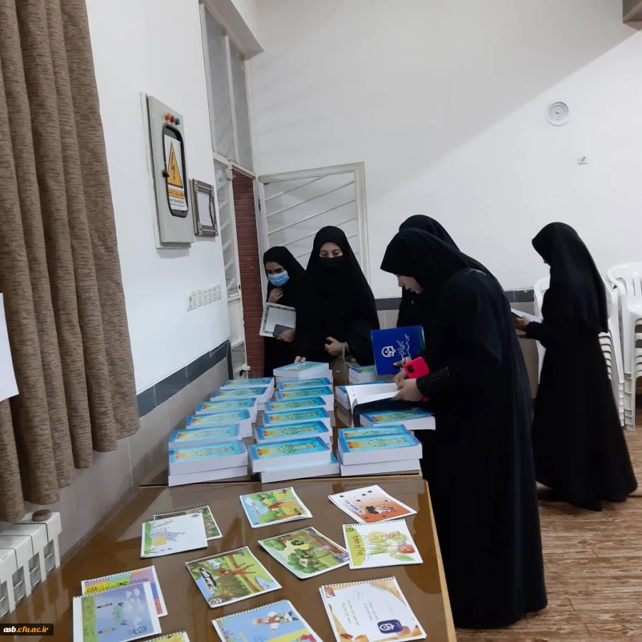 برگزاری جلسه بزرگداشت هفته کتاب و کتاب خوانی 3