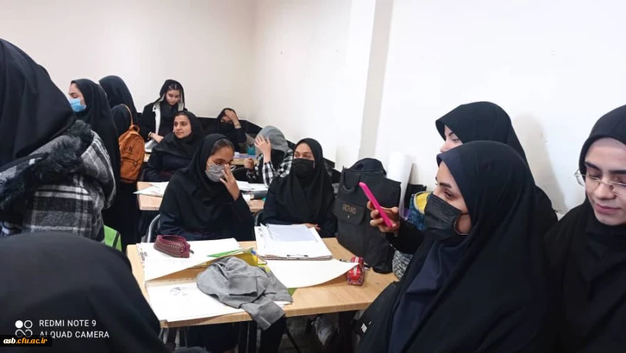 بازدید دانشجویان رشته راهنمایی و مشاوره از هنرستان شاهد سهام خیام جهت آشنایی بارشته های فنی و حرفه ای  2