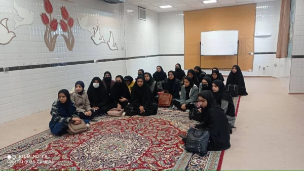 بازدید دانشجویان رشته راهنمایی و مشاوره از هنرستان شاهد سهام خیام جهت آشنایی بارشته های فنی و حرفه ای  4