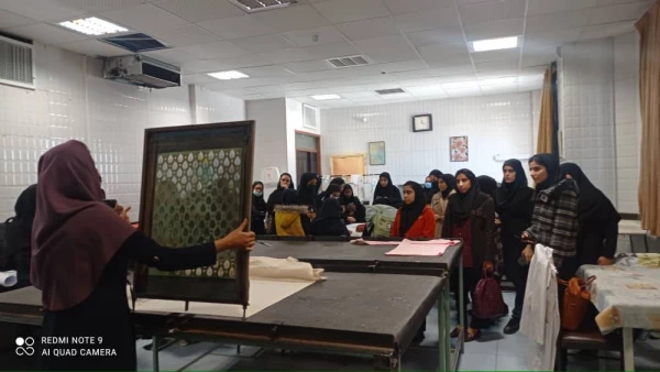 بازدید دانشجویان رشته راهنمایی و مشاوره از هنرستان شاهد سهام خیام جهت آشنایی بارشته های فنی و حرفه ای  7