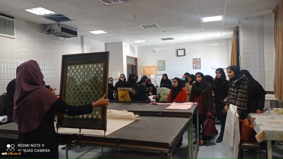 بازدید دانشجویان رشته راهنمایی و مشاوره از هنرستان شاهد سهام خیام جهت آشنایی بارشته های فنی و حرفه ای  7