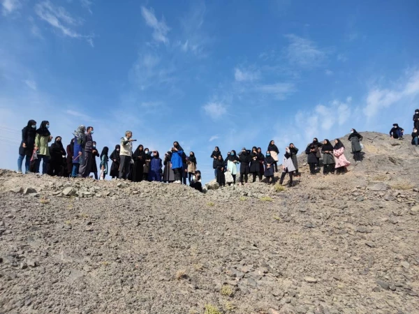 بازدید دانشجویان رشته جغرافیا از معدن قلعه زری 2