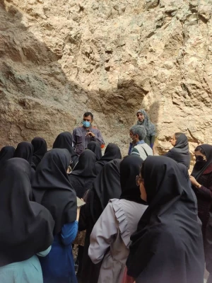 بازدید دانشجویان رشته جغرافیا از معدن قلعه زری 3