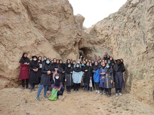 بازدید دانشجویان رشته جغرافیا از معدن قلعه زری 4