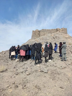 بازدید دانشجویان رشته جغرافیا از معدن قلعه زری 11