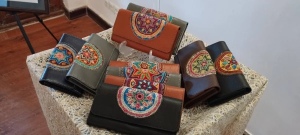 افتتاح نمایشگاه صنایع دستی از هنرهای دانشجومعلمان دانشگاه فرهنگیان استان خراسان جنوبی 9