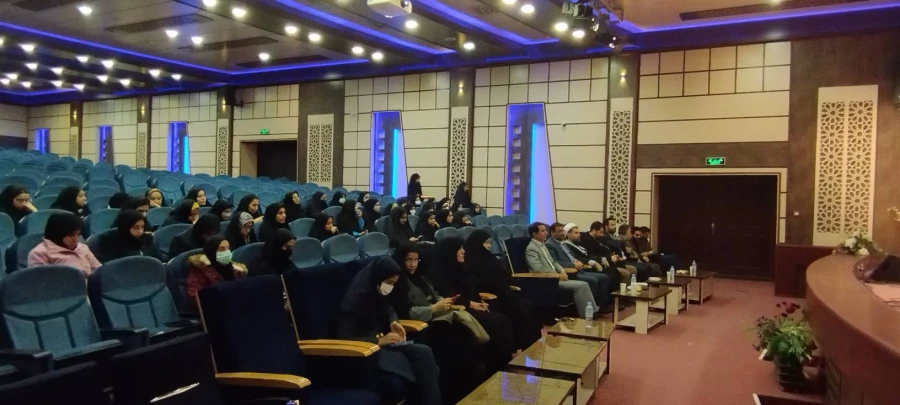 نشست صمیمی دانشجومعلمان با مدیرکل آموزش و پرورش ستان خراسان جنوبی 4