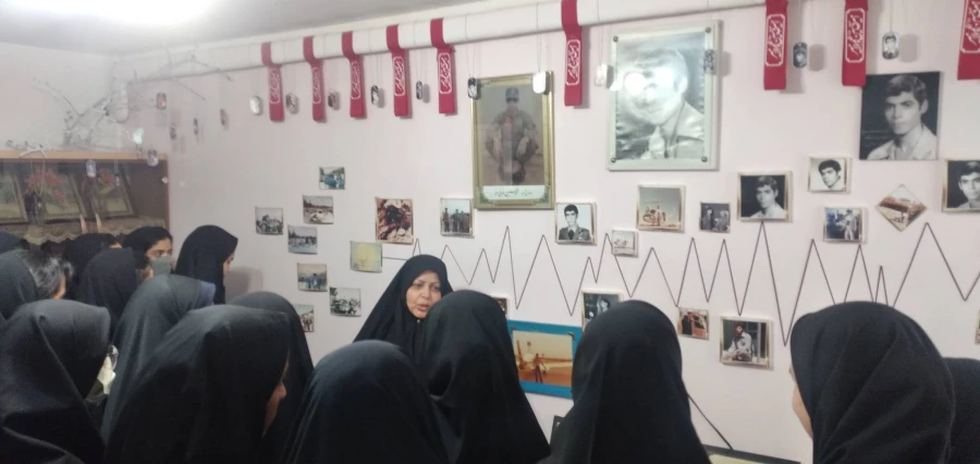 بازدید از موزه و یادمان خلبان شهید محمدحسین رئوفی فرد 8