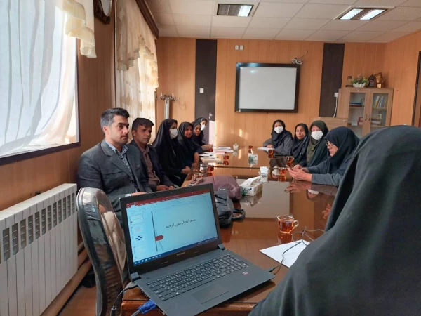 برگزاری جلسه مسئول نظارت و ارزیابی استان برای کارشناسان پردیس  2