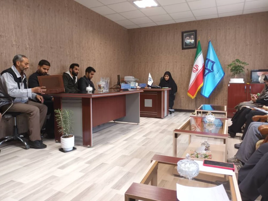 دومین جلسه شورای اداری پردیس در سال تحصیلی 1402-1401 4