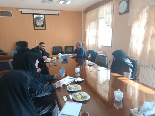 جلسه واحد پژوهش با مسئولین پارک علم و فناوری 2