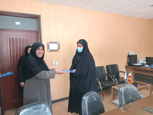 تقدیر از اساتید به مناسبت 12اردیبهشت روز بزرگداشت مقام معلم 4