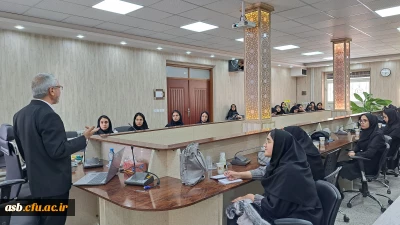 دعوت از نویسنده شاخص استان به مناسبت هفته کتاب و کتابخوانی