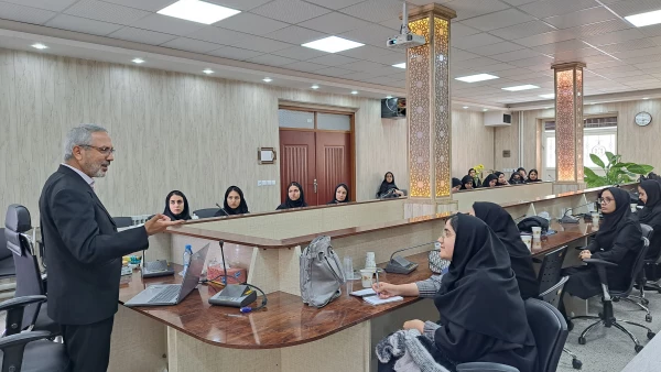 دعوت از نویسنده شاخص استان به مناسبت هفته کتاب و کتابخوانی 5