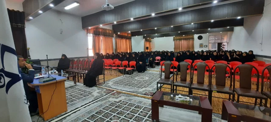 جلسه تبیین ضوابط هسته گزینش استان خراسان جنوبی با دانشجویان ورودی ۱۴۰۲ پرپیس امام سجاد علیه السلام 3