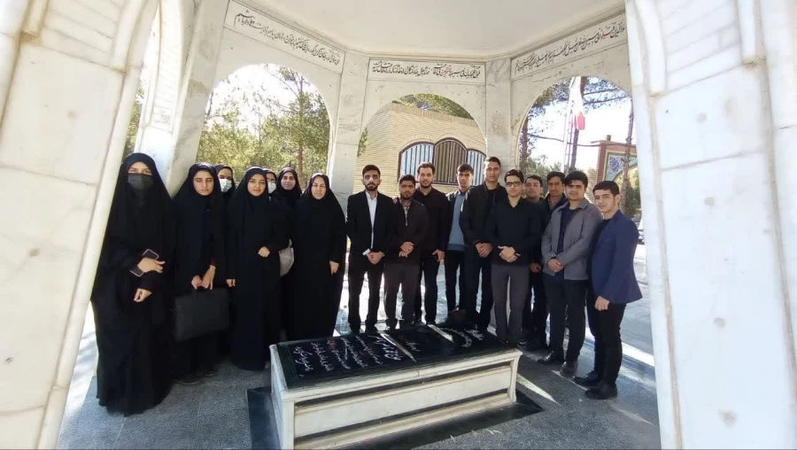 غبارروبی مزار شهدا درروز شنبه ۱۸ آذر به مناسبت روز دانشجو  6