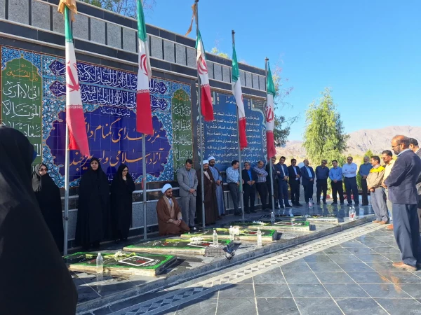 عطرافشانی و غبارروبی مزار شهدای گمنام  4