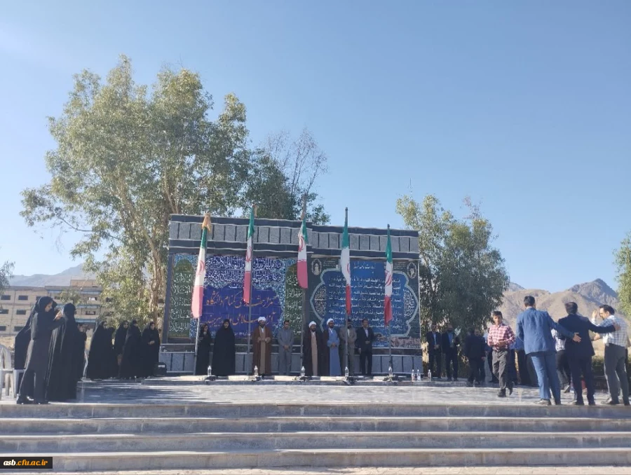 عطرافشانی و غبارروبی مزار شهدای گمنام  7