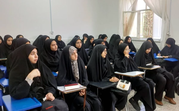 برگزاری کارگاه معصومه شناسی و شناخت شخصیت حضرت معصومه (س)️ 3