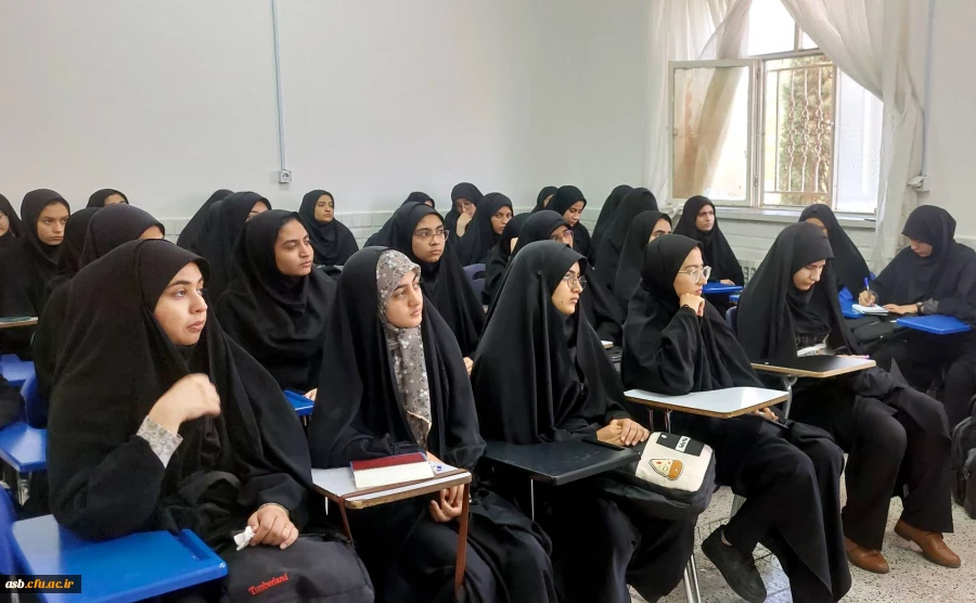 برگزاری کارگاه معصومه شناسی و شناخت شخصیت حضرت معصومه (س)️ 3