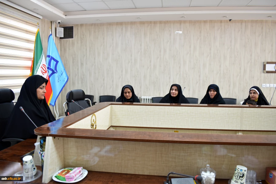 دیدار دکتر مینو میری، ریاست پردیس امام سجاد (ع) با پرسنل جدید 2