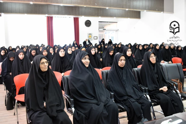 جلسه تبیین ضوابط گزینشی برای دانشجویان ورودی ۱۴۰۳ در سالن اجتماعات پردیس امام سجاد(ع) 2