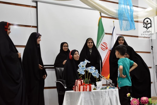 برگزاری جشن ولادت حضرت زینب (س) در سالن اجتماعات پردیس امام سجاد (ع)   4