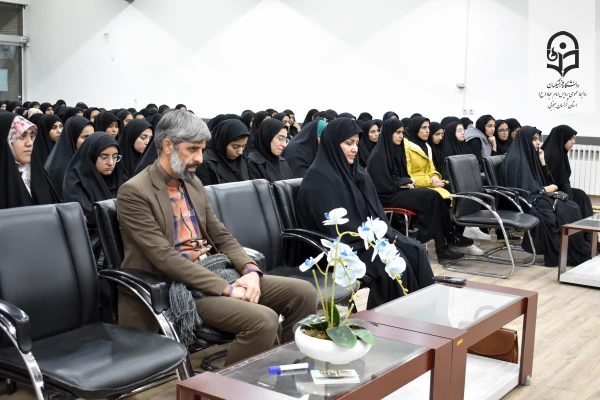 محفل انس با قرآن کریم در پردیس امام سجاد(ع) برگزار شد 7