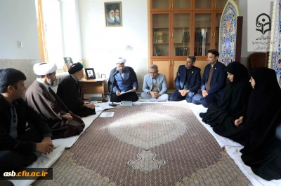 دیدار مدیریت دانشگاه فرهنگیان خراسان جنوبی با نماینده ولی فقیه در استان به مناسبت روز وحدت حوزه و دانشگاه