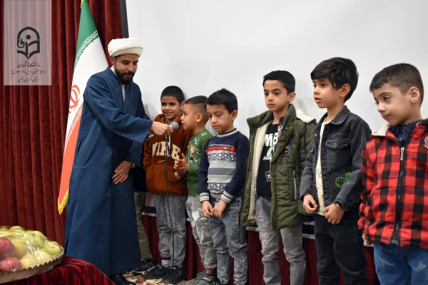 مراسم گرامیداشت ولادت حضرت فاطمه زهرا (س) و روز مادر با اجرای برنامه های شاد و معنوی در دانشگاه 6