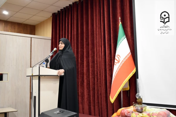 مراسم گرامیداشت ولادت حضرت فاطمه زهرا (س) و روز مادر با اجرای برنامه های شاد و معنوی در دانشگاه 10