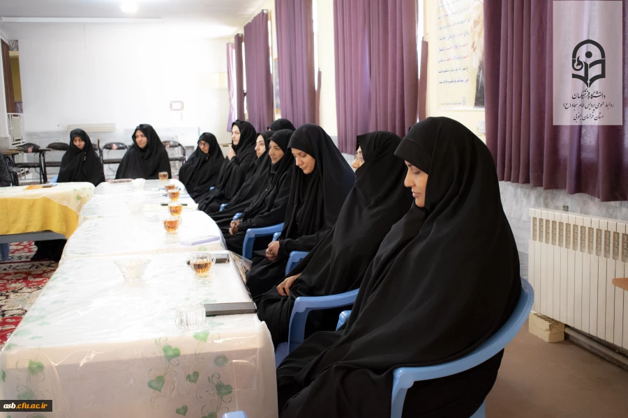 بازدید دکتر اکبری مطلق و دکتر میری از مرکز بنت الهدی صدر فردوس 5