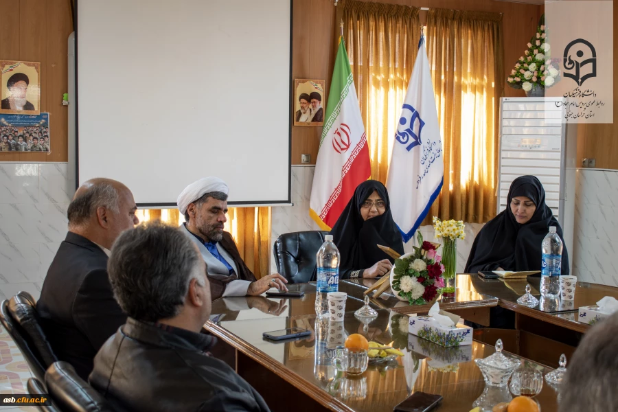 بازدید دکتر اکبری مطلق و دکتر میری از مرکز بنت الهدی صدر فردوس 7