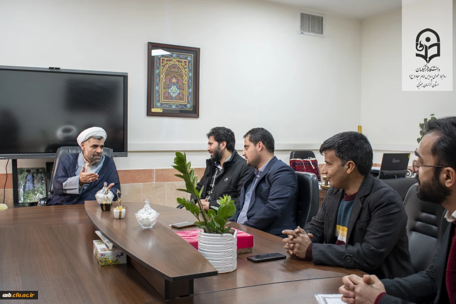 دیدار دکتر میری با حجت الاسلام والمسلمین اکبری مطلق به مناسبت ولادت حضرت علی (ع) و روز پدر؛ تقدیر از تلاش ها برای ارتقای جایگاه دانشگاه فرهنگیان 2