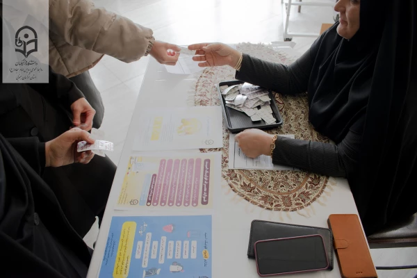 توزیع قرص فولیک اسید و ید در پردیس امام سجاد (ع) بیرجند انجام شد 2