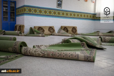 شست وشوی فرش های نمازخانه پردیس امام سجاد (ع) در آستانه ماه مبارک رمضان