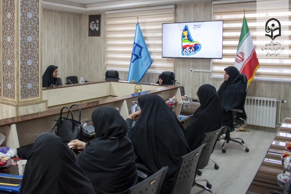 برگزاری نشست 《الگوی سوم زن》به مناسبت دهه فجر انقلاب اسلامی 3