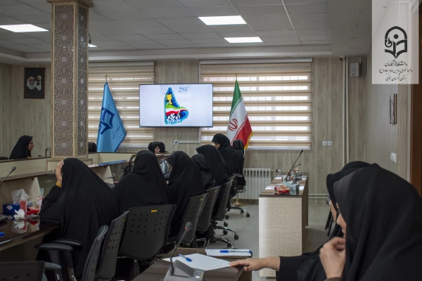 برگزاری نشست 《الگوی سوم زن》به مناسبت دهه فجر انقلاب اسلامی 4