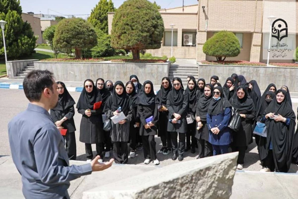 بازدید علمی دانشجویان پردیس امام سجاد (ع) از کارخانه کویر تایر در قالب اردوی راهیان پیشرفت 6