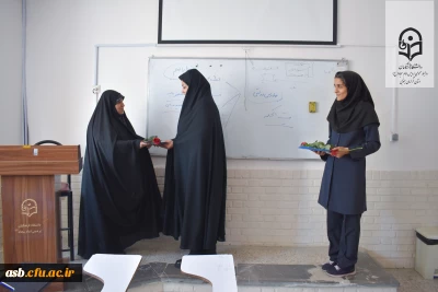 به مناسبت دهه سرآمدی آموزش انجام شد: تجلیل از اساتید با حضور رئیس پردیس امام سجاد (ع)