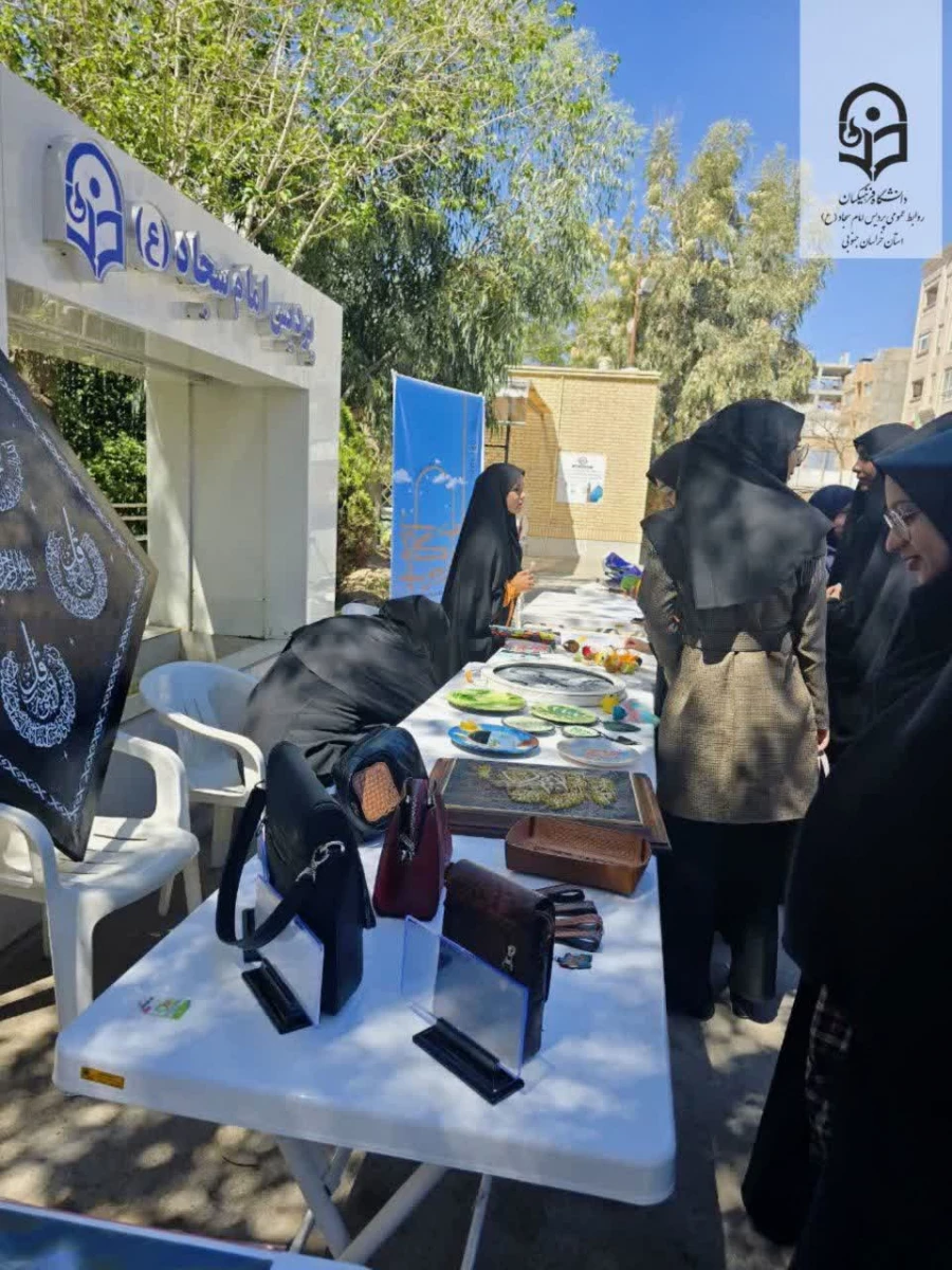 برگزاری بازارچه دانشجویی به مناسبت هفته سراهای دانشجویی 4