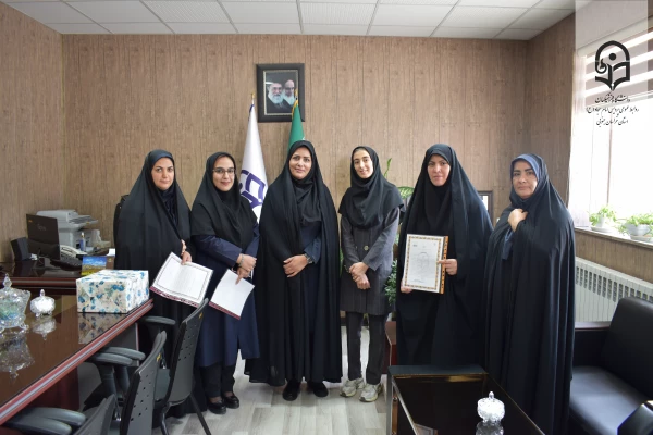 به مناسبت هفته سراهای دانشجویی صورت گرفت: تقدیر از سرپرستان سراهای دانشجویی و دانشجویان اتاق نمونه در پردیس امام سجاد(ع) 2