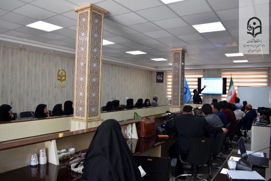 برگزاری کارگاه "آسیب شناسی خانواده در ایران؛ بیم ها و امیدها" به مناسبت هفته ملی جمعیت 3